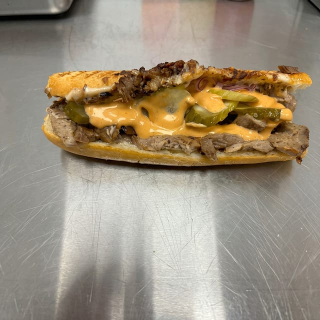 Paul's Choice (Brisket Sandwich).